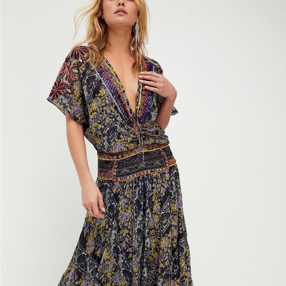 Brand NWOT Free people furnished maxi dress!!
